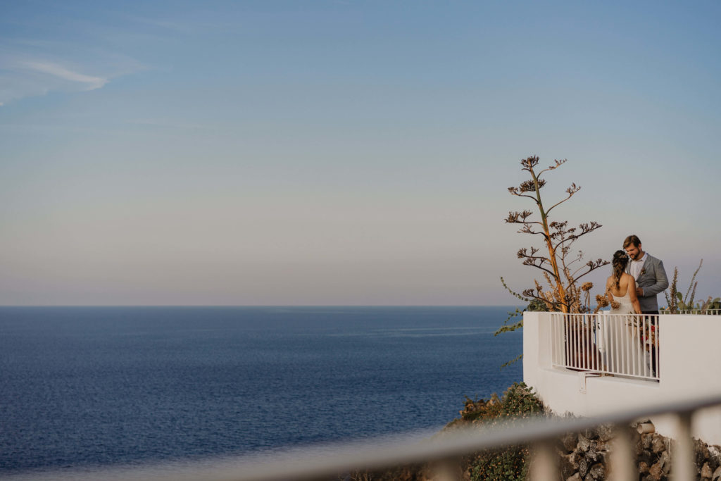 Elopement ceremony with sea views in Sicily